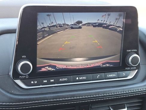 Used 2023 Nissan Rogue SV AWD/4WD image 12