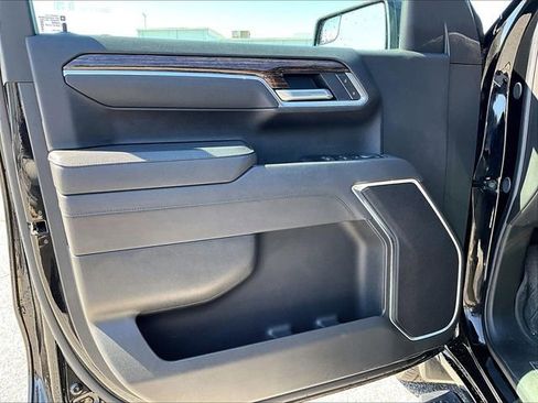 Used 2025 GMC Sierra 1500 Elevation AWD/4WD image 9