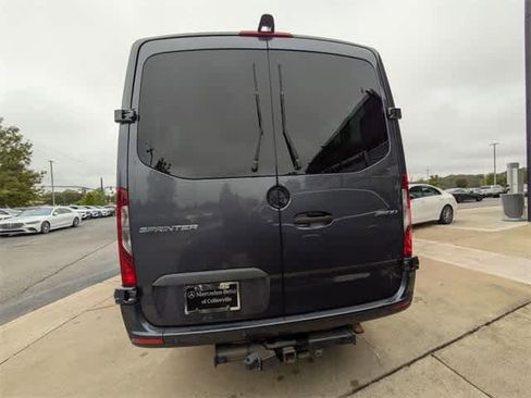Used 2021 Mercedes-Benz Sprinter 2500 image 7