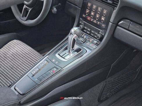 Used 2018 Porsche 911 GT3 image 21