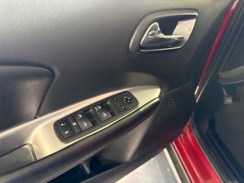 Used 2018 Dodge Journey SE w/ Popular Equipment Group FWD image 15