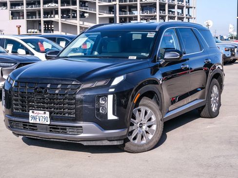 Used 2024 Hyundai Palisade SEL FWD image 1