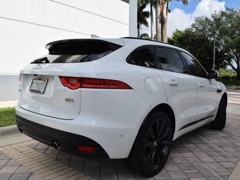 Used 2019 Jaguar F-PACE R-Sport AWD/4WD image 6