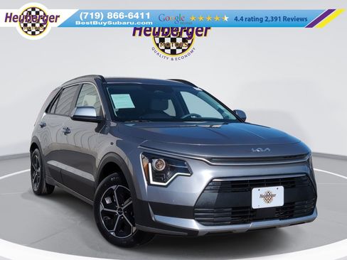 Used 2023 Kia Niro EX image 1