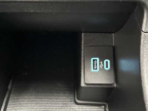 Used 2021 Ford Edge SEL w/ Cargo Accessory Package image 38