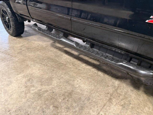 Used 2017 Chevrolet Silverado 2500 LT w/ Midnight Edition AWD/4WD image 7