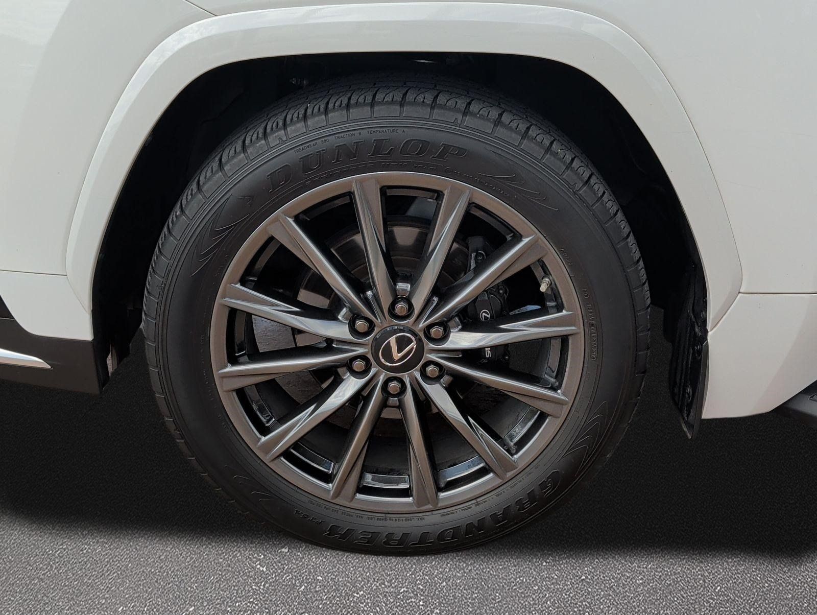 Used 2023 Lexus LX 600 F Sport AWD/4WD image 7