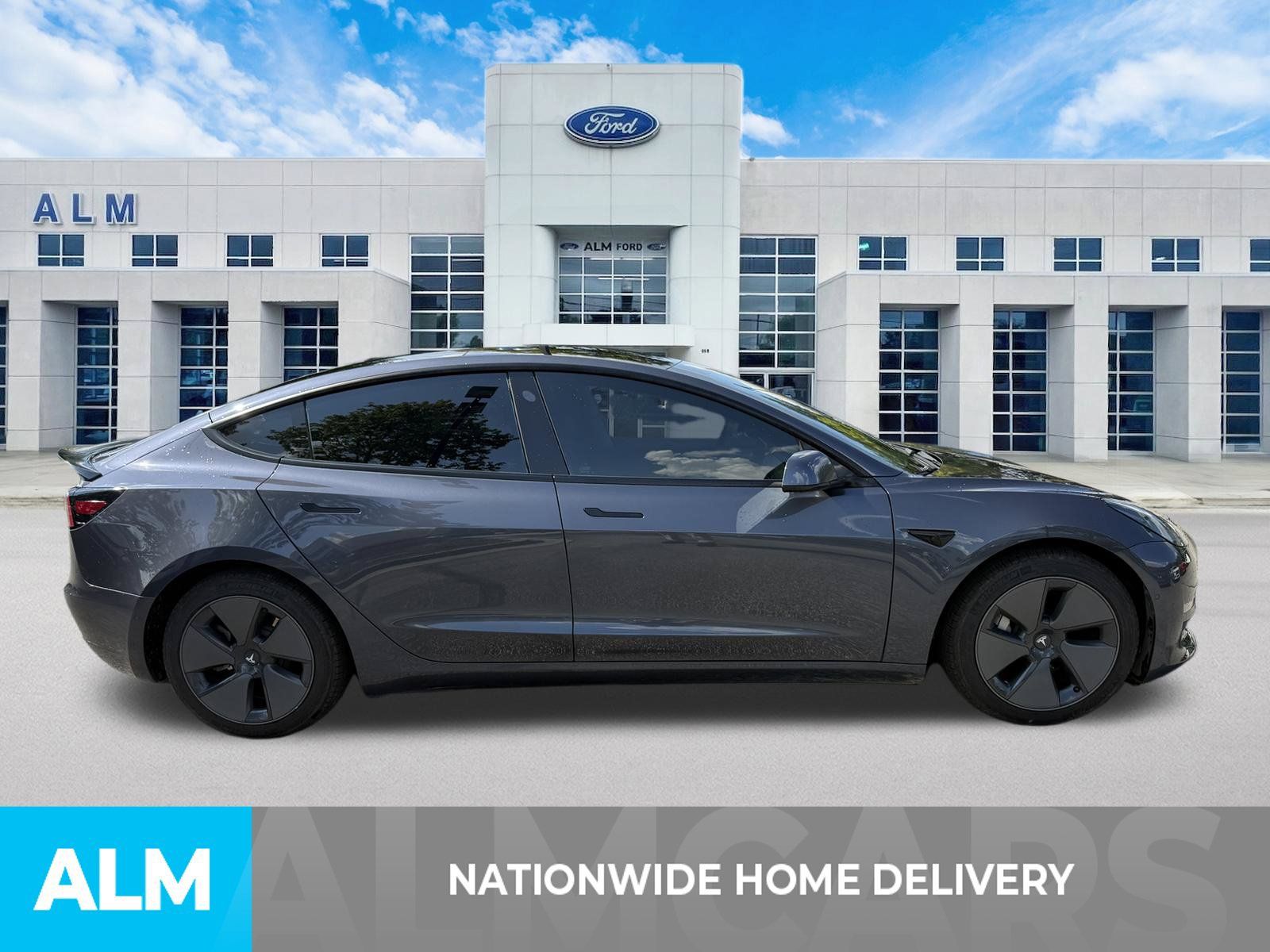 Used 2021 Tesla Model 3 Standard Range Plus RWD image 4