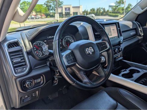 Used 2022 RAM 1500 Laramie AWD/4WD image 22