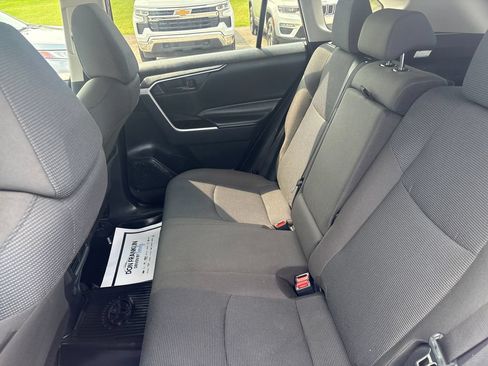 Used 2024 Toyota RAV4 LE AWD/4WD image 16