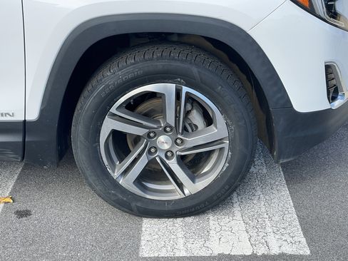 Used 2021 GMC Terrain SLT image 12