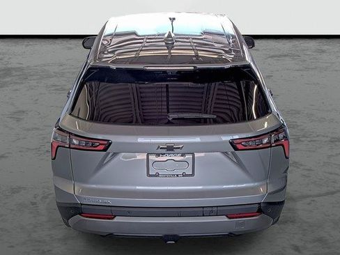 New 2026 Chevrolet Equinox LT w/ Convenience Package II FWD image 3