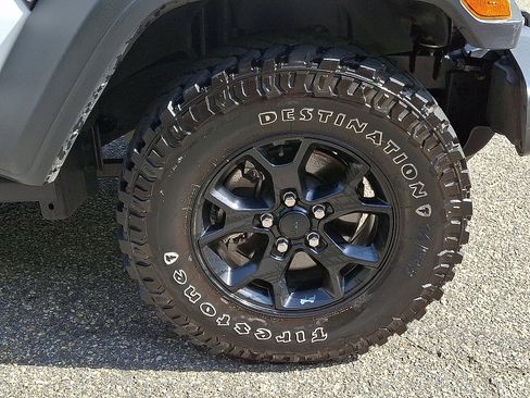 Used 2023 Jeep Wrangler Unlimited Sport AWD/4WD image 9