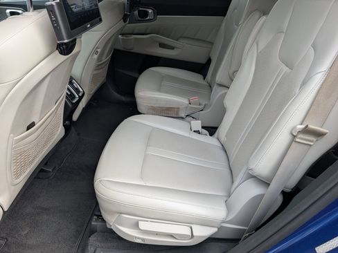 Used 2022 Kia Sorento SX image 31