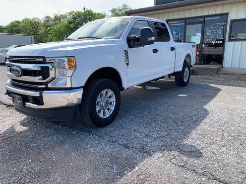 Used 2022 Ford F250 XL w/ STX Appearance Package image 5