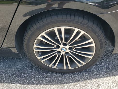 Used 2018 BMW 530i RWD image 5