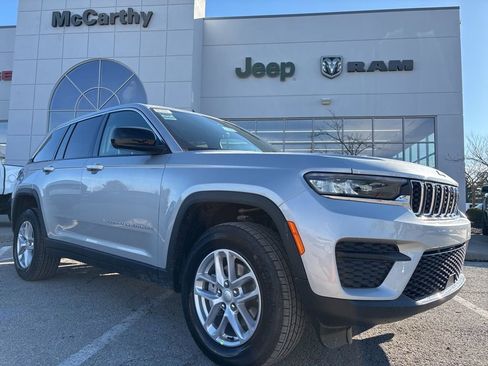 New 2026 Jeep Grand Cherokee Laredo X AWD/4WD image 1