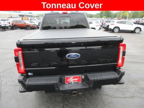 Used 2023 Ford F250 XLT w/ XLT Premium Package AWD/4WD image 7