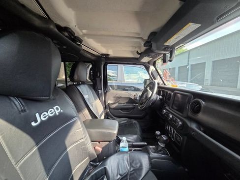 Used 2022 Jeep Gladiator Sport AWD/4WD image 14