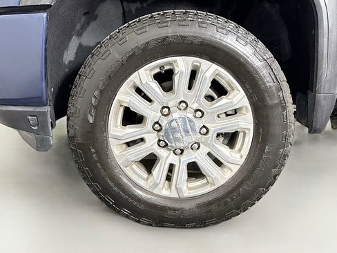 Used 2023 GMC Sierra 3500 Denali w/ Denali Ultimate Package AWD/4WD image 32