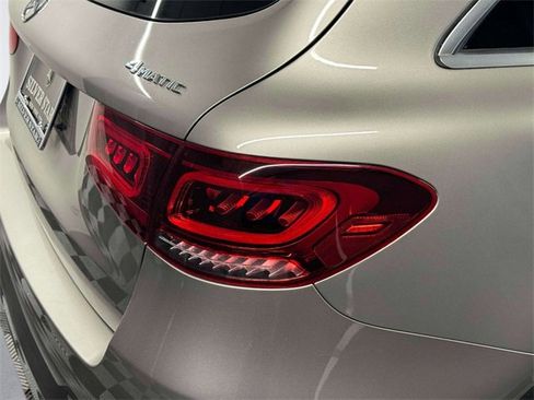 Certified 2022 Mercedes-Benz GLC 300 4MATIC image 9