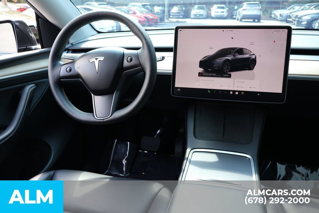 Used 2025 Tesla Model Y Long Range AWD/4WD image 24