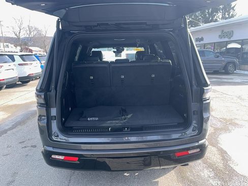 New 2026 Jeep Grand Wagoneer Limited AWD/4WD image 20