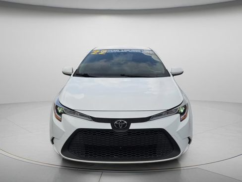 Used 2022 Toyota Corolla LE FWD image 4