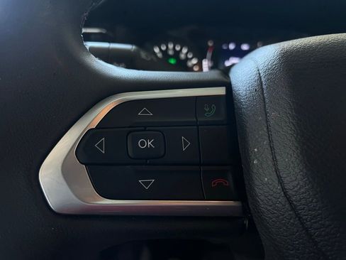 Used 2022 Jeep Compass Latitude AWD/4WD image 30