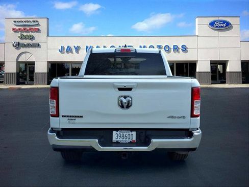 Used 2022 RAM 1500 Big Horn AWD/4WD image 3