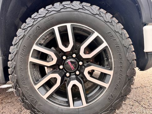 Used 2025 GMC Sierra 1500 AT4 AWD/4WD image 36