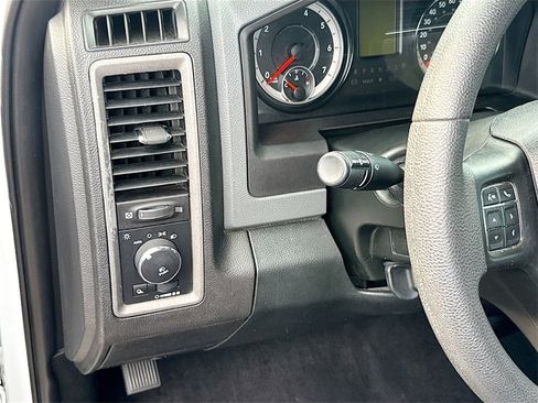 Used 2018 RAM 1500 Express w/ Express Value Package image 11