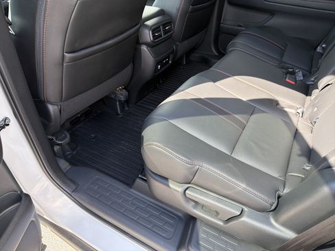 Used 2025 Honda Passport TrailSport image 18