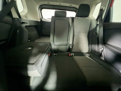 Used 2023 Nissan Rogue SV FWD image 32