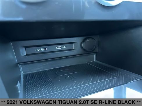 Used 2021 Volkswagen Tiguan SE R-Line image 28