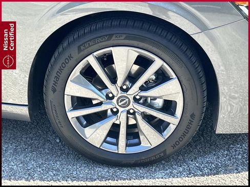 Certified 2026 Nissan Sentra SL w/ Floor Mat Package FWD image 9