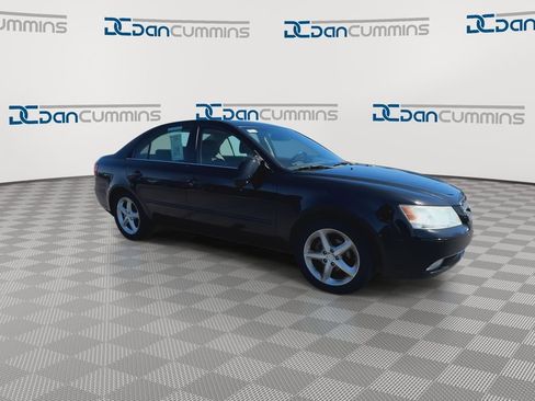 Used 2009 Hyundai Sonata SE w/ Premium Pkg 4 image 2