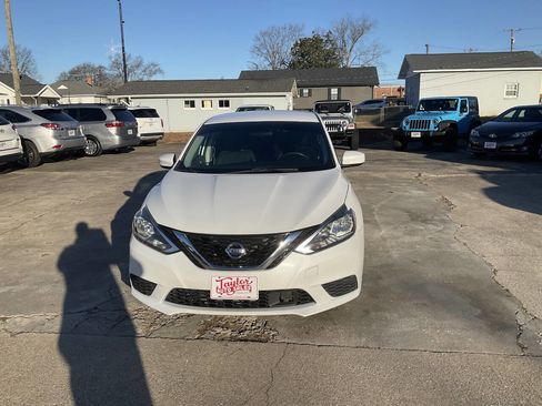 Used 2019 Nissan Sentra SV w/ Protection Package image 9