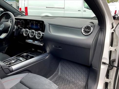 Certified 2024 Mercedes-Benz GLA 250 4MATIC image 28