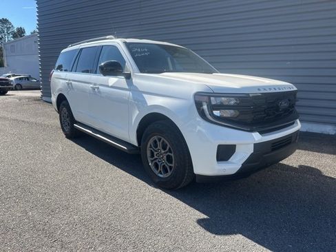 New 2025 Ford Expedition Active image 1