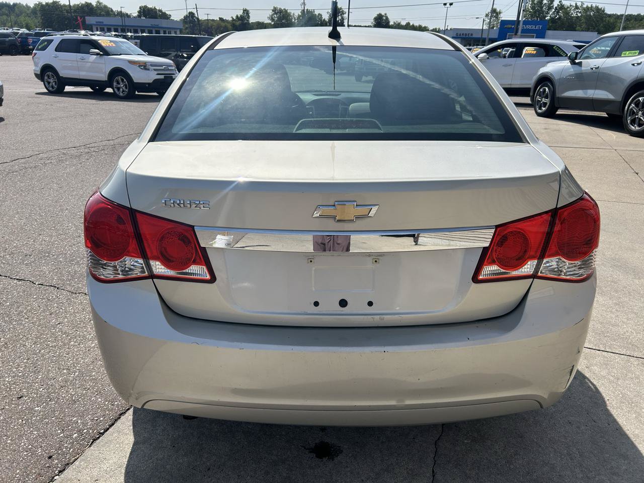 Used 2014 Chevrolet Cruze LS FWD image 5