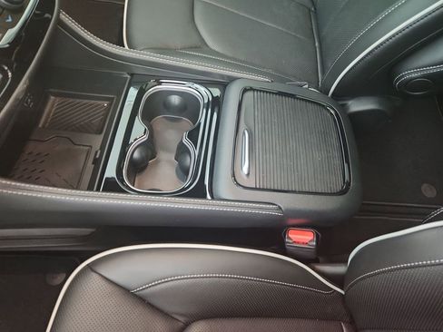 New 2026 Chrysler Pacifica Limited image 30