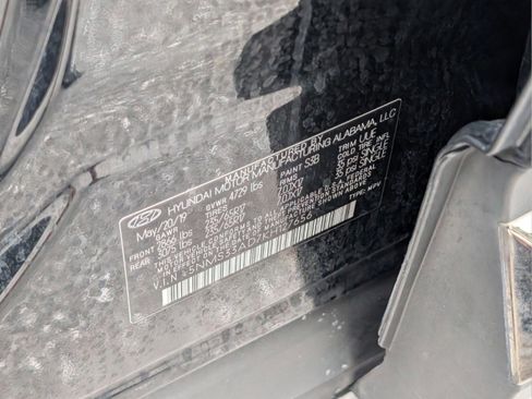 Used 2019 Hyundai Santa Fe SEL image 15