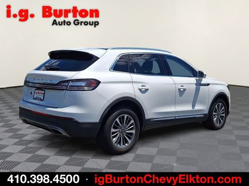 Used 2022 Lincoln Nautilus Reserve AWD/4WD image 6