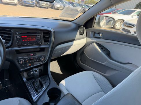 Used 2013 Kia Optima LX image 19