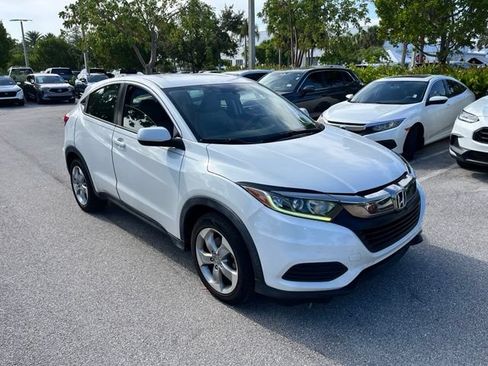 Used 2020 Honda HR-V LX image 1