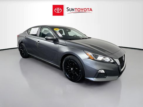 Used 2021 Nissan Altima 2.5 S FWD image 1