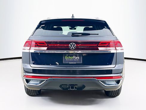 Used 2025 Volkswagen Atlas Cross Sport SE image 7