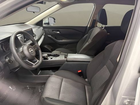 Used 2024 Nissan Rogue SV FWD image 14