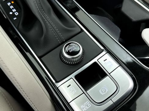 Used 2022 Kia Telluride EX w/ EX Premium Package FWD image 8